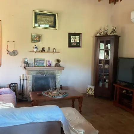 Dom wakacyjny Beautiful 3 Bedr House In With Fireplace