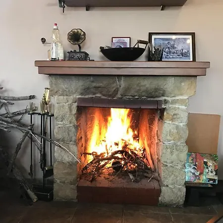 Beautiful 3 Bedr House In With Fireplace Arakapas