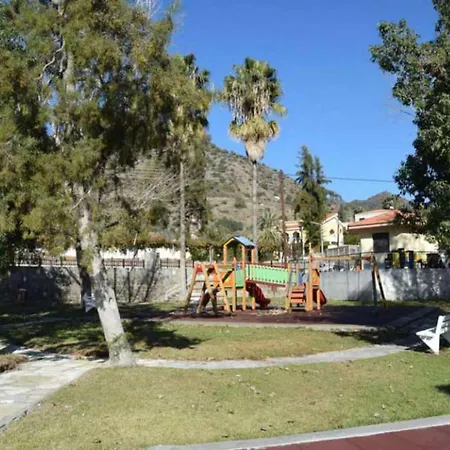 Beautiful 3 Bedr House In With Fireplace * Arakapas