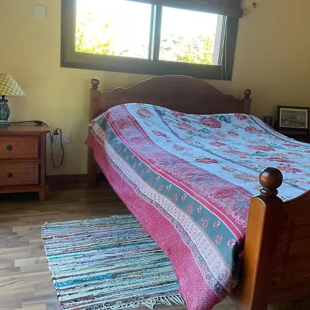 בית נופש Beautiful 3 Bedr House In With Fireplace Arakapas